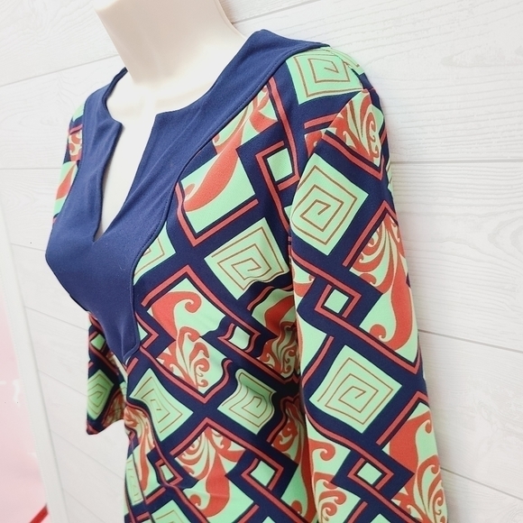 Tracy Negoshian Shift Dress - Picture 3 of 8